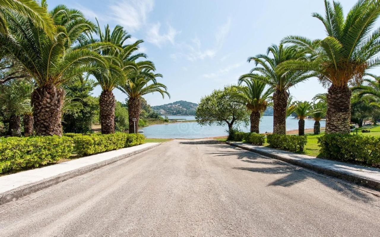Govino Bay Luxury Beach Loft Apartment Danilia Exterior foto