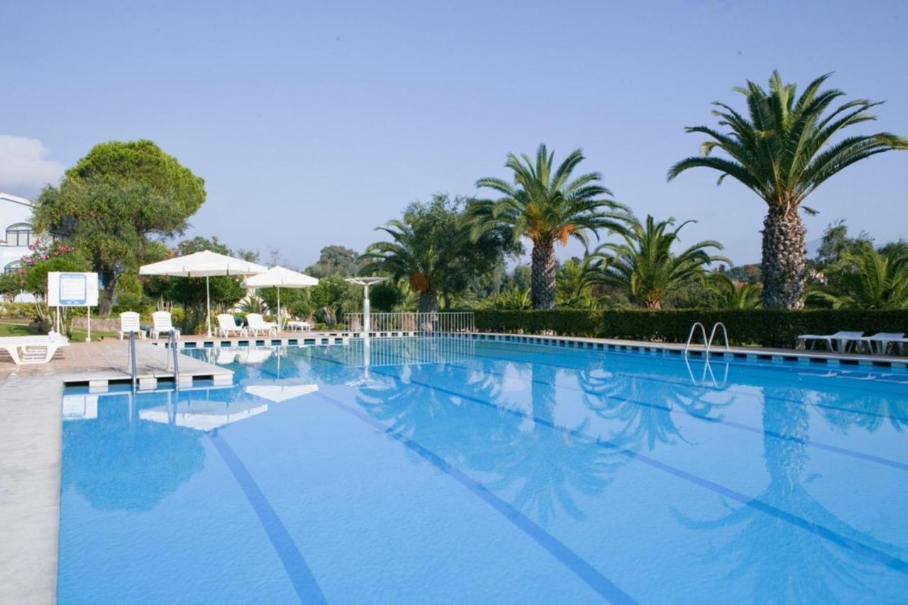 Govino Bay Luxury Beach Loft Apartment Danilia Exterior foto