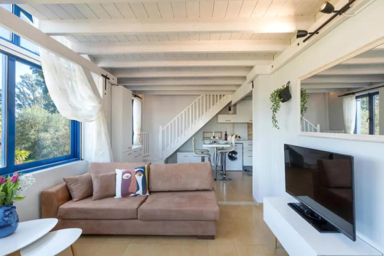 Govino Bay Luxury Beach Loft Apartment Danilia Exterior foto
