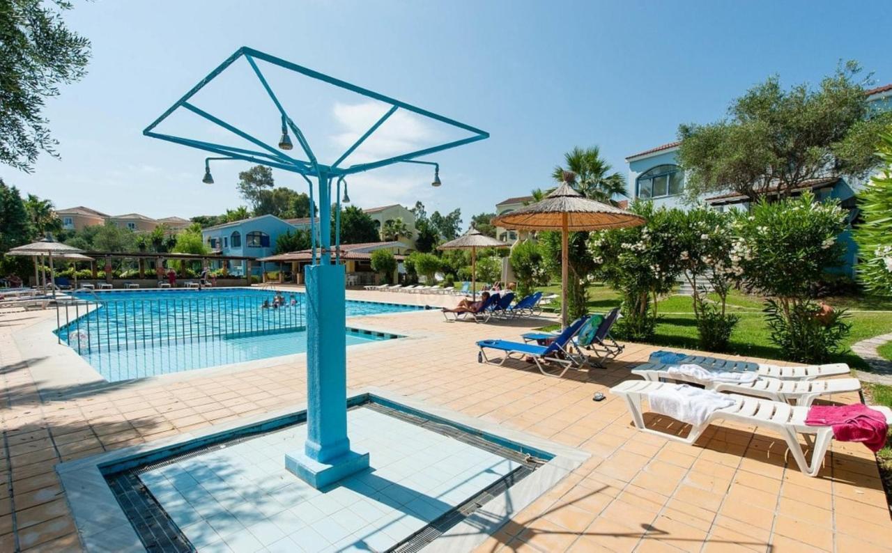 Govino Bay Luxury Beach Loft Apartment Danilia Exterior foto
