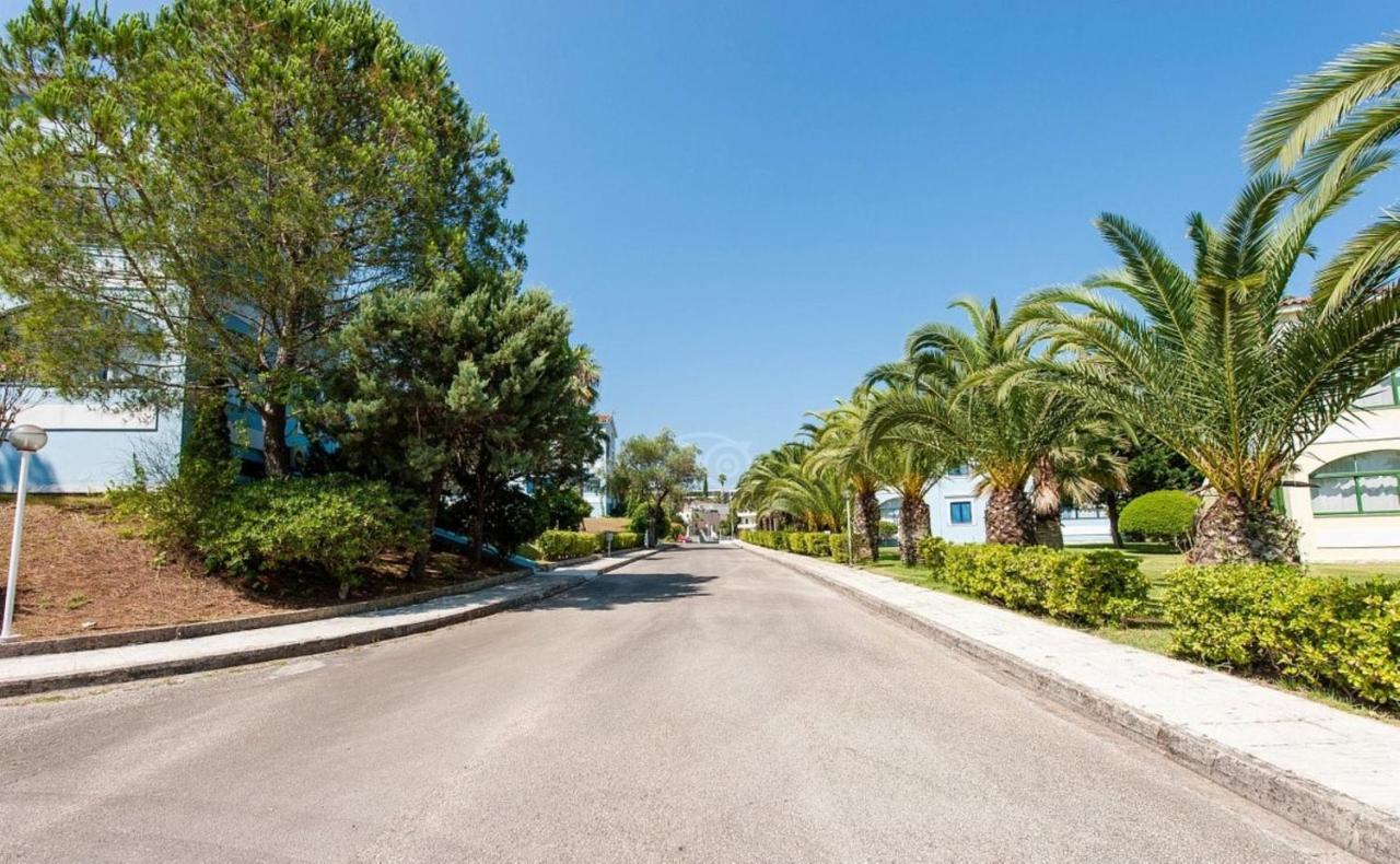 Govino Bay Luxury Beach Loft Apartment Danilia Exterior foto