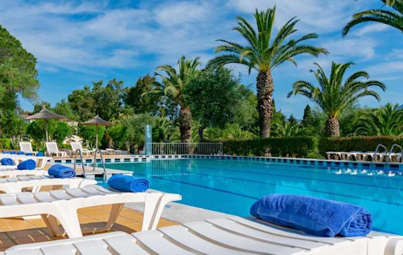 Govino Bay Luxury Beach Loft Apartment Danilia Exterior foto