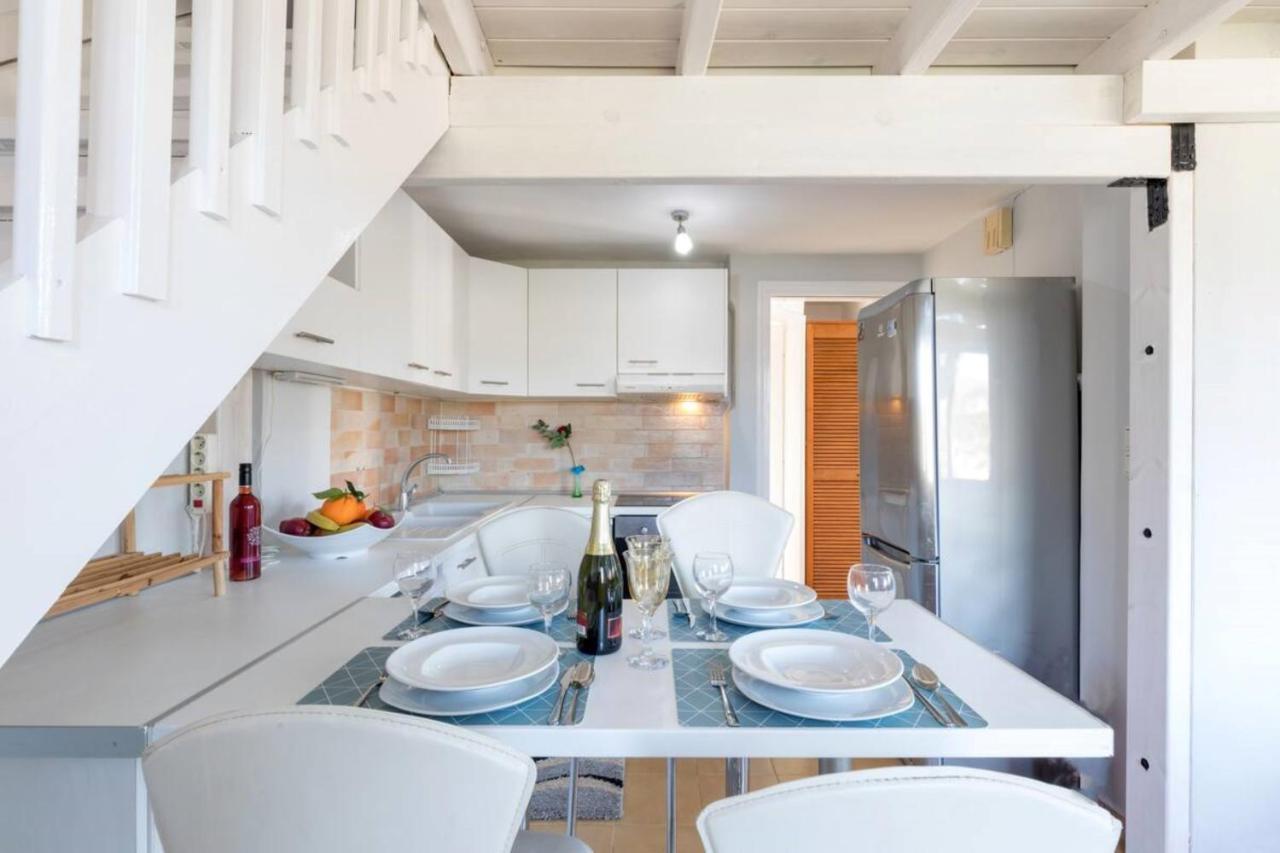 Govino Bay Luxury Beach Loft Apartment Danilia Exterior foto