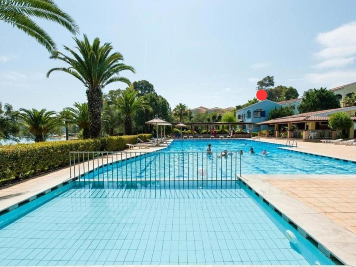 Govino Bay Luxury Beach Loft Apartment Danilia Exterior foto